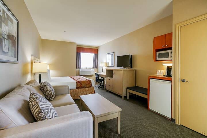 Room 15 of 51